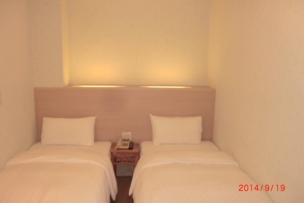 Hotel Skoal Каосюн Екстериор снимка