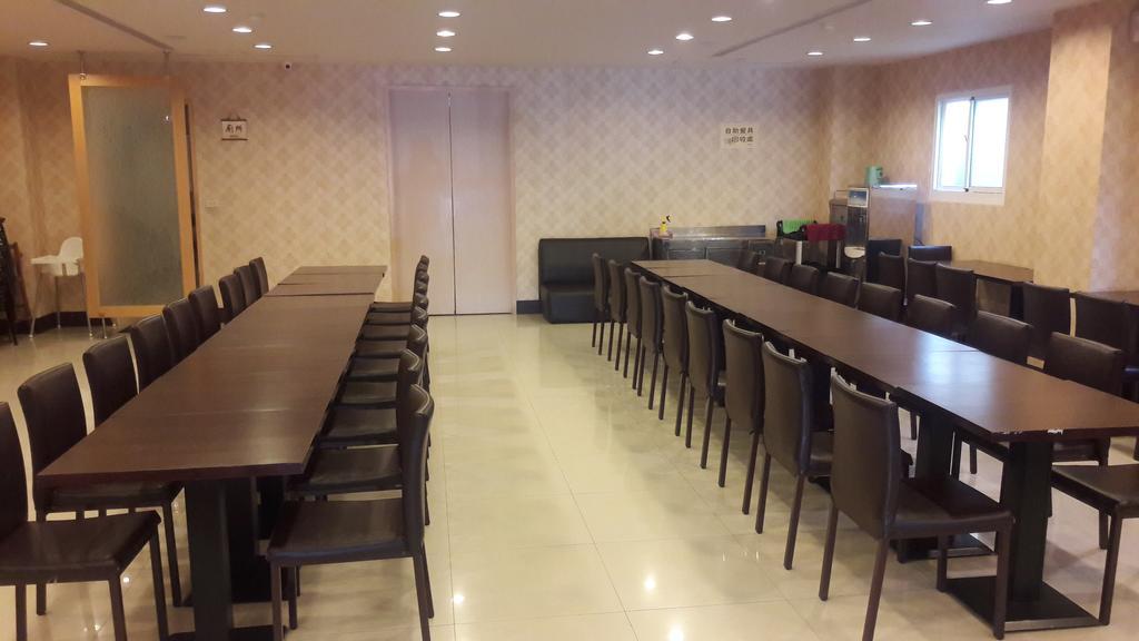 Hotel Skoal Каосюн Екстериор снимка